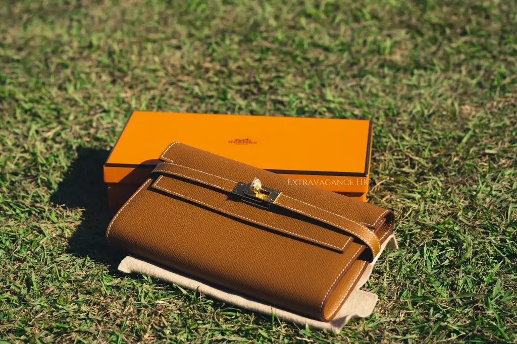 Hermes Kelly Wallet Gold